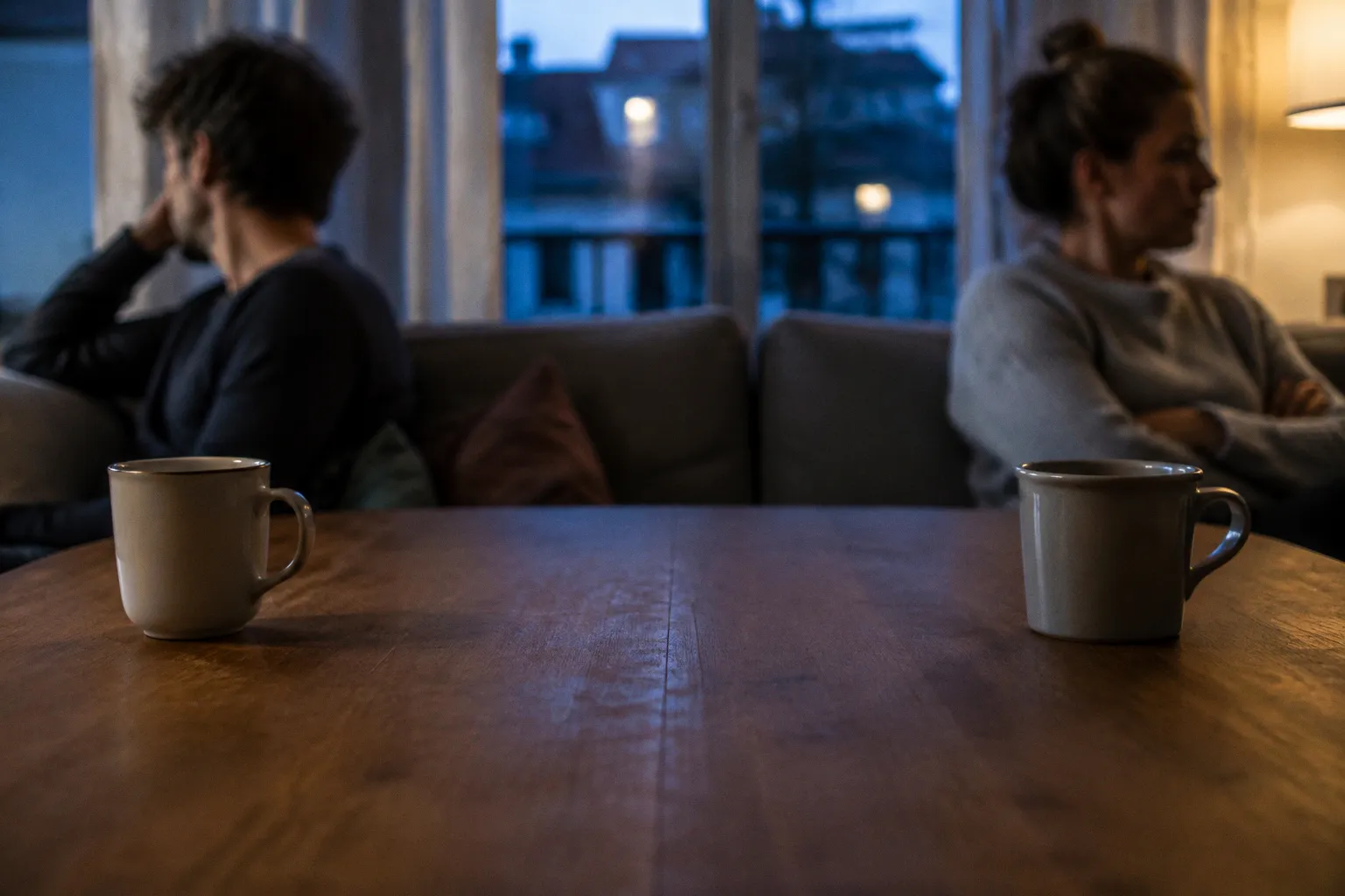 Fermeture émotionnelle : décrypter le silence dans le couple