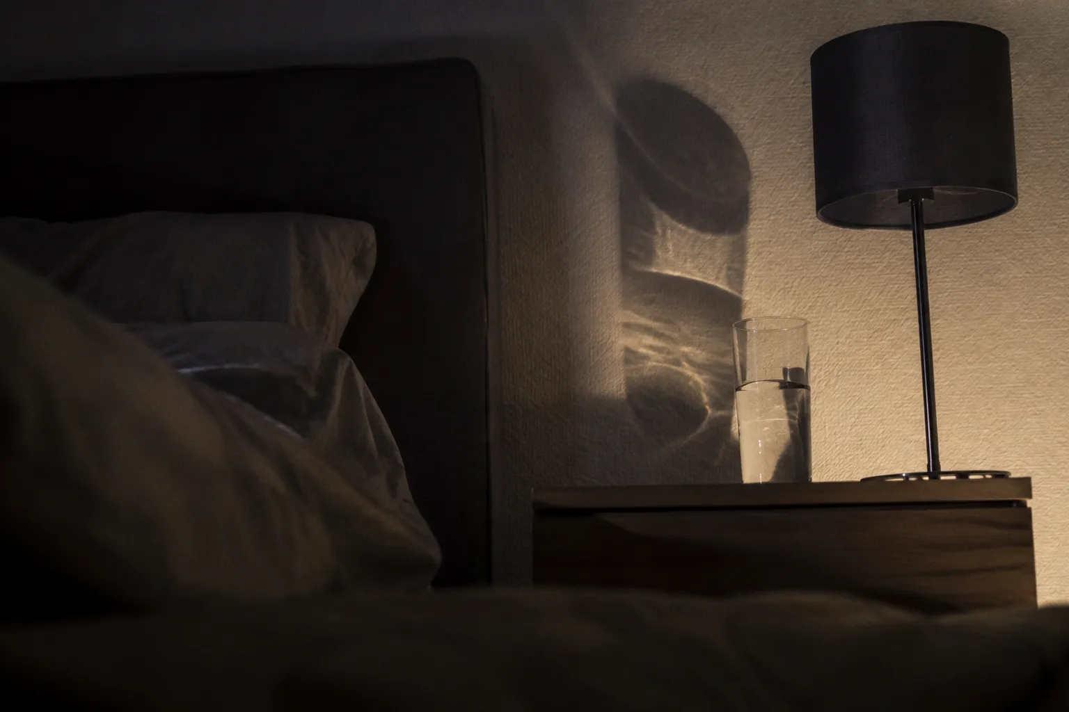 Ruminations nocturnes : 4 réflexes pour apaiser l'esprit